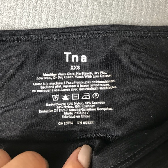 Aritzia TNA legging - Picture 2 of 8